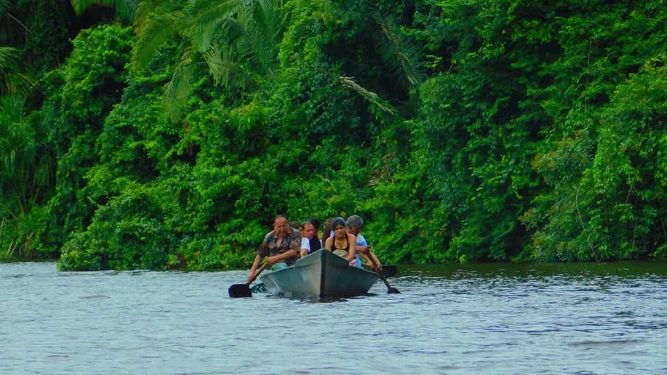 Wildlife Immersion – Stay in front of Sandoval Lake 4 Days